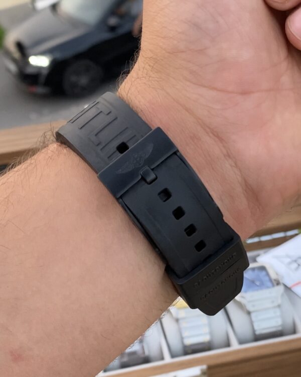 Breitling Endurance Pro Black 44 mm