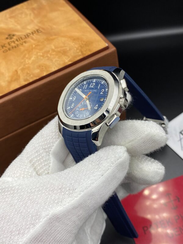 Patek Philippe Aquanaut Bleu Dial 42 mm
