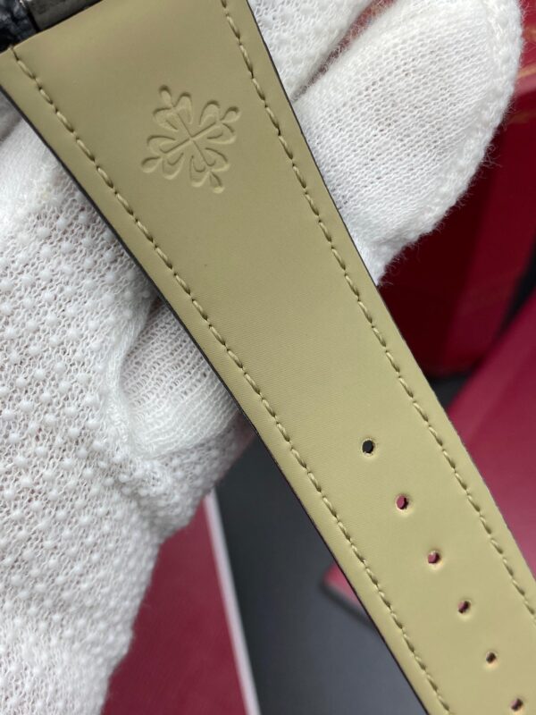 Patek Philippe Nautilus Black Dial Leather Straps 41 mm