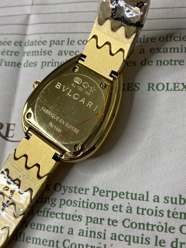 Bvlgari Serpenti Red Dial 33 mm