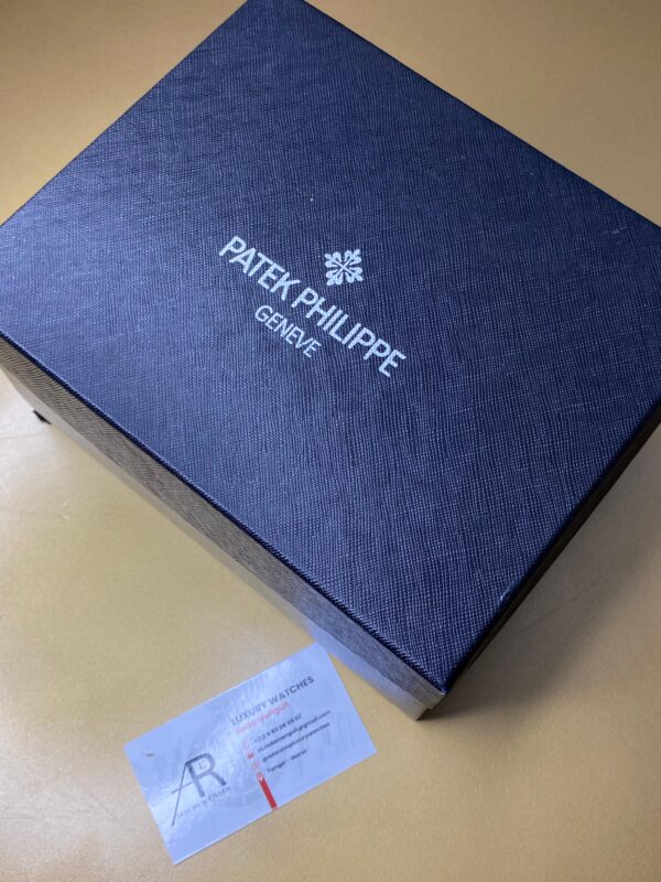 Patek Philippe Aquanaut Black Dial 42 mm