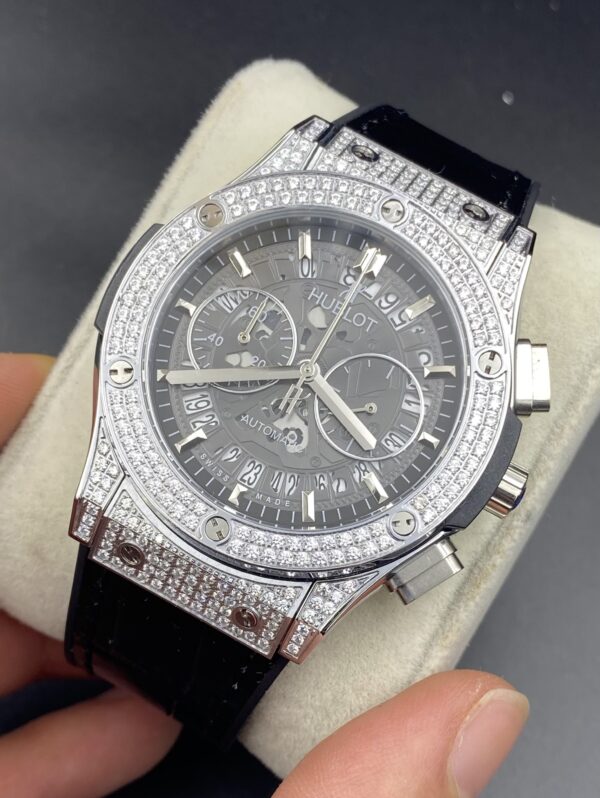 Hublot Classic Fusion Chronographe Diamonds 42mm