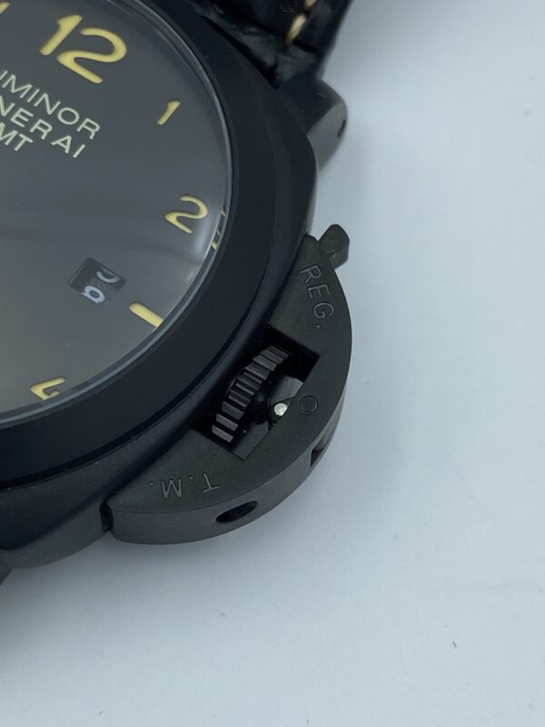 Panerai Luminor Full Black 47mm