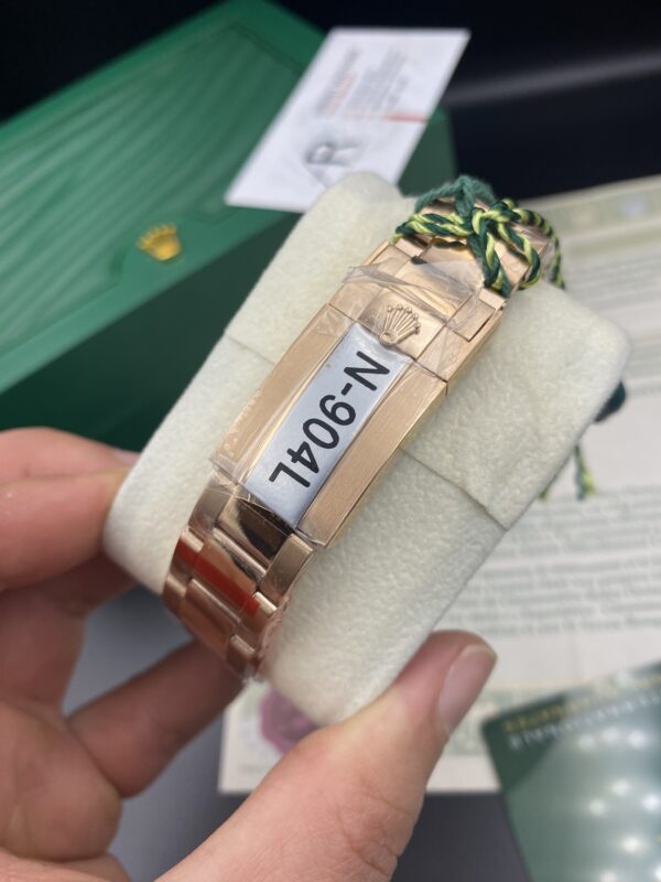 Rolex GMT Master 2 RootBeer 40 mm Swiss Quality