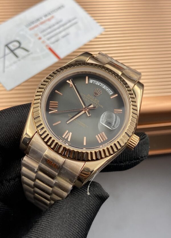 Rolex Day Date Rose Gold 41 mm Romain