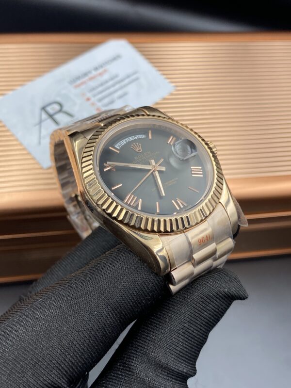 Rolex Day Date Rose Gold 41 mm Romain