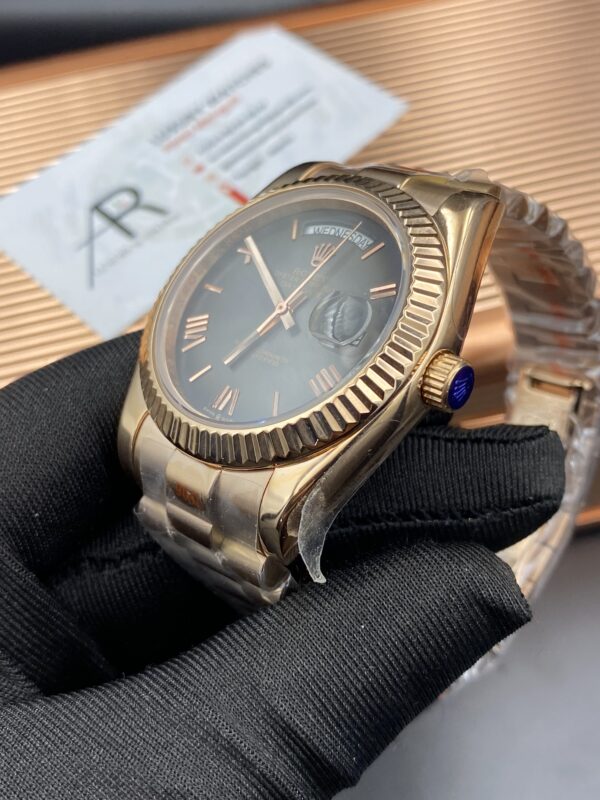 Rolex Day Date Rose Gold 41 mm Romain