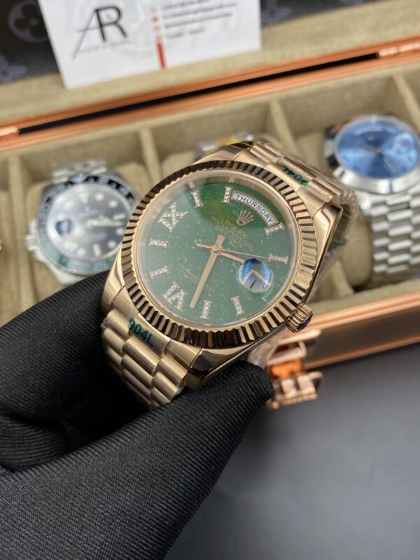 Rolex Day Date Rose Gold Green Dial Chiffres Romaine Diamonds 41 mm