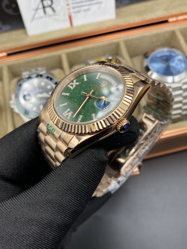 Rolex Day Date Rose Gold Green Dial Chiffres Romaine Diamonds 41 mm