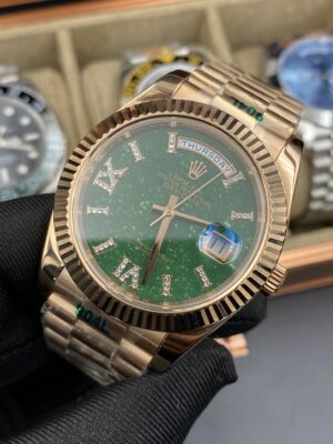 Rolex Day Date Rose Gold Green Dial Chiffres Romaine Diamonds 41 mm
