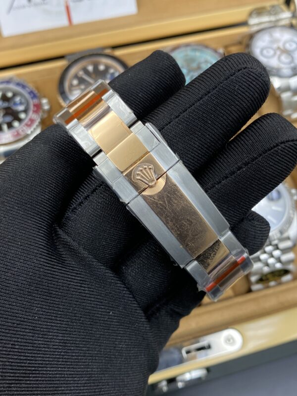 Rolex GMT Master 2 Rootbeer 40 mm Swiss Quality