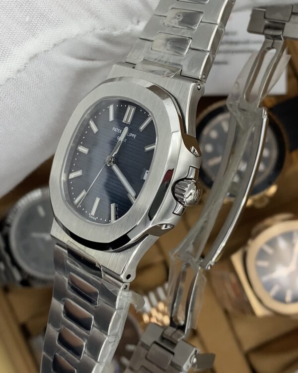 Patek Philippe Nautilus Bleu Dial 41 mm Swiss Quality