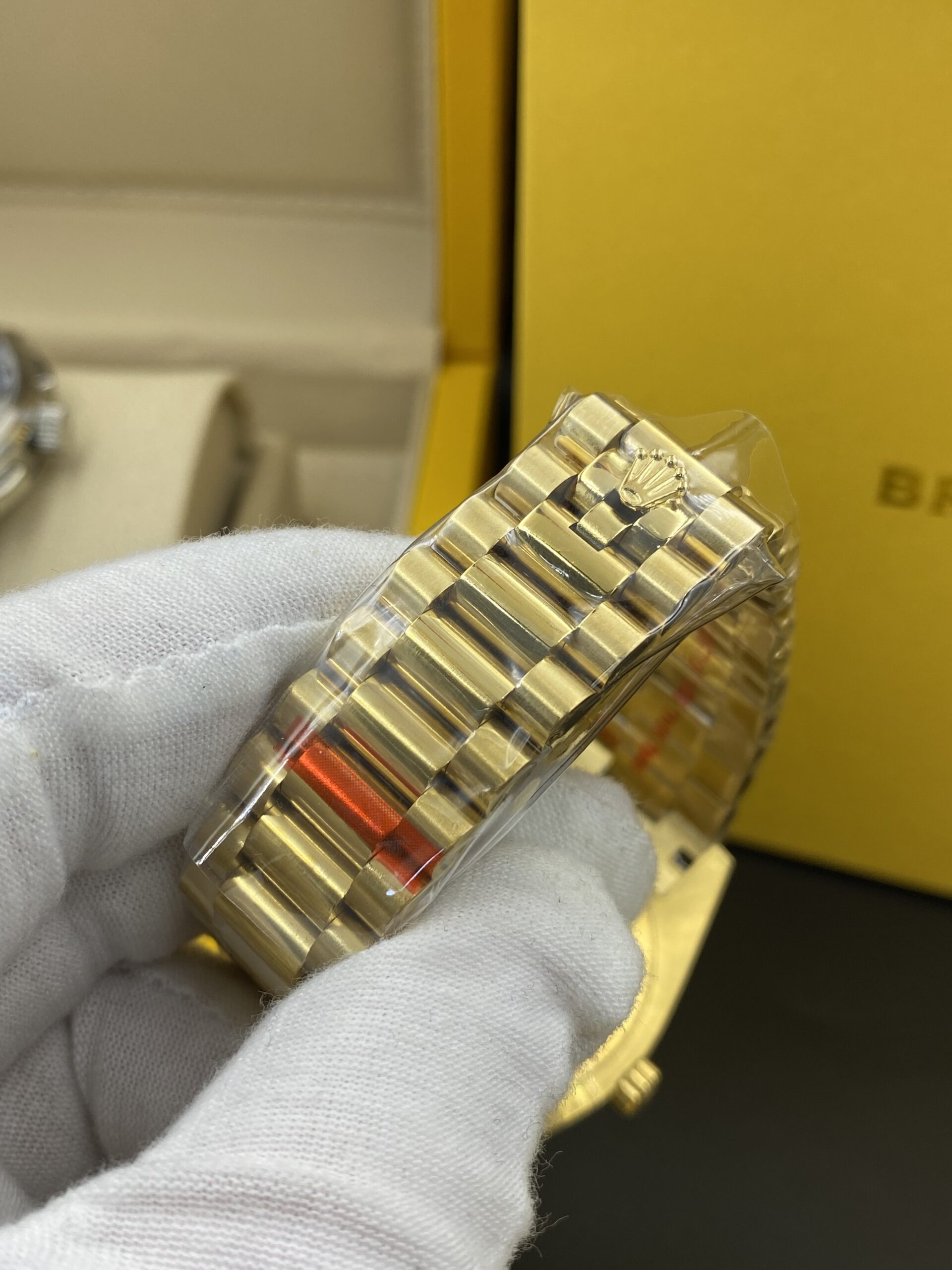 Rolex Day Date Gold Diamonds Dial 41 mm