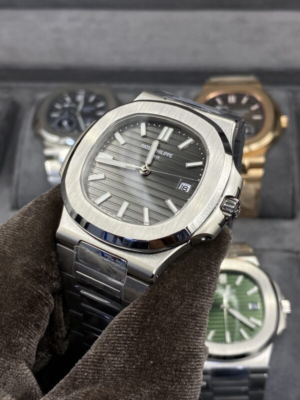Patek Philippe Nautilus Grey Dial 41 mm