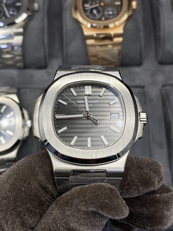 Patek Philippe Nautilus Grey Dial 41 mm
