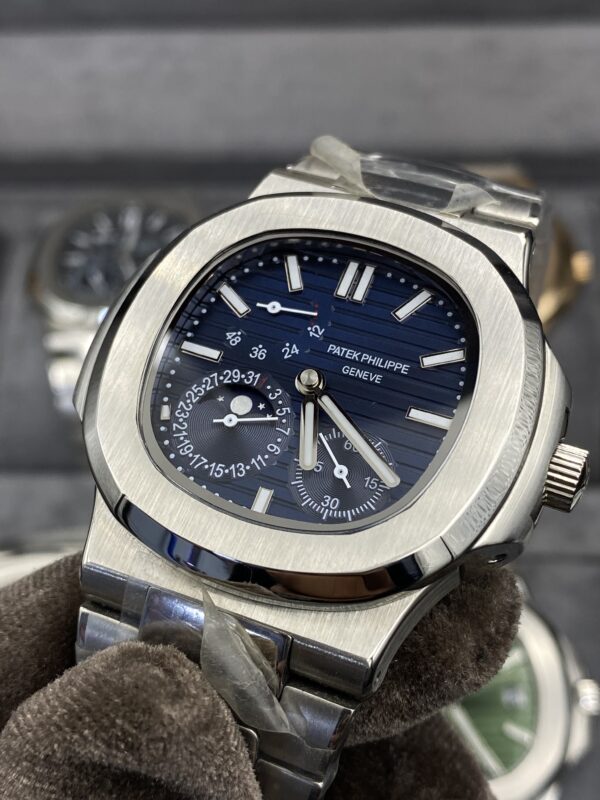 Patek Philippe Nautilus 5712 41 mm