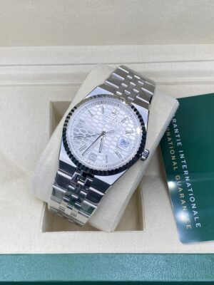 Rolex Date Oyster Perpetual Land-Dweller White Dial 41 mm