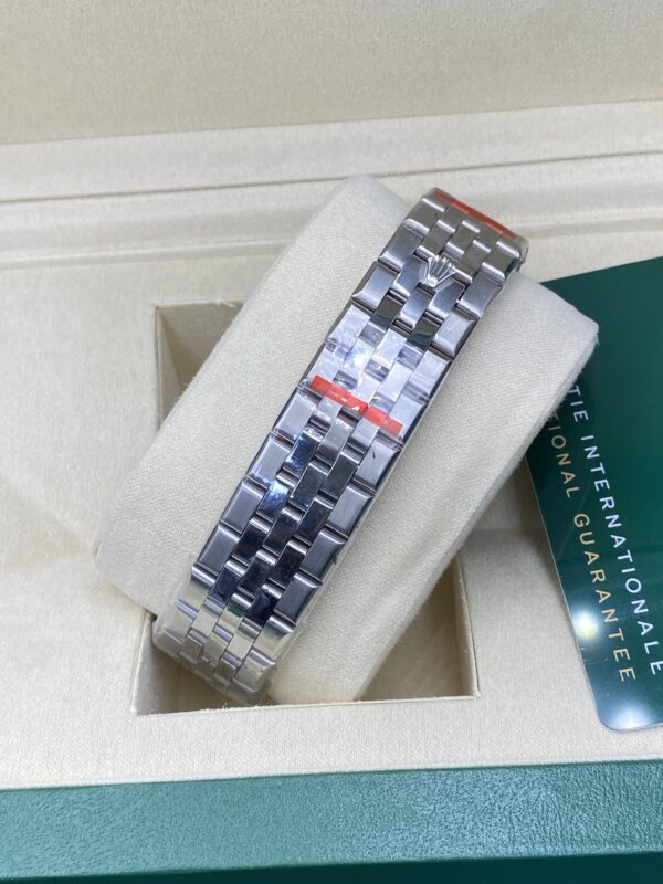 Rolex Date Oyster Perpetual Land-Dweller Blue Sky Dial 41 mm