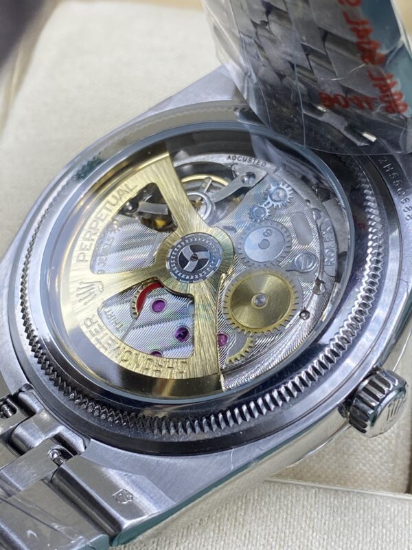 Rolex Date Oyster Perpetual Land-Dweller Blue Sky Dial 41 mm